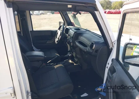 2011 Jeep Wrangler Unlimited Sport из США, поврежденный, VIN 1J4BA3H12BL598298